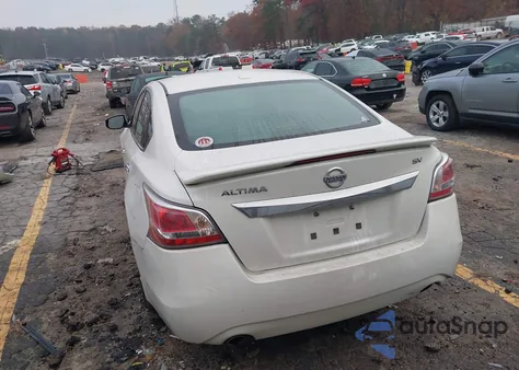 2015 Nissan Altima 2.5 Sv из США, поврежденный, VIN 1N4AL3AP2FC256999